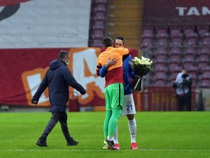 Galatasaray, sahasında Çaykur Rizespor’la ilk yarıda berabere kaldı