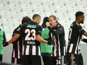 Süper Lig: Beşiktaş: 1 - Fenerbahçe: 1 (Maç sonucu)