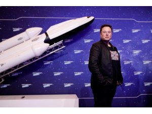 Elon Musk, Bitcoin ile Tesla alabileceğini duyurdu