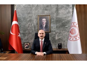 Bakan Karaismailoğlu: “Haberleşmedeki operatör gelirleri yüzde 15,6’lık artışla 77,1 milyar TL’yi geçti”