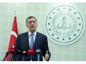 Bakan Selçuk: "Ara eleman yetiştirmeyi önemsiyoruz"