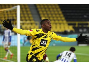 Youssoufa Moukoko sezonu kapattı