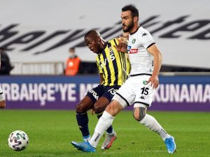 Süper Lig: Fenerbahçe: 0 - Denizlispor: 0 (İlk yarı)