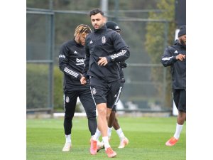 Beşiktaş, kondisyon ve taktik çalıştı