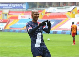 Antalyaspor’da Naldo 1 attı, 3 getirdi