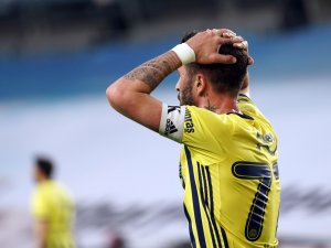 Süper Lig: Fenerbahçe: 0 - Gaziantep FK: 0 (İlk yarı)