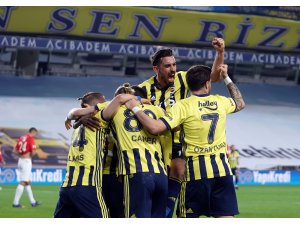 Süper Lig: Fenerbahçe: 3 - Gaziantep FK: 1 (Maç sonucu)