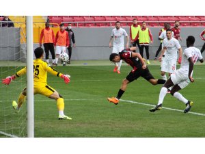 Süper Lig: Gençlerbirliği: 2 - Sivasspor: 3 (Maç sonucu)