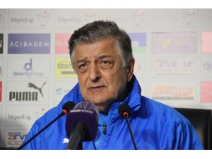 Yılmaz Vural: “Lig bitince tek tek konuşacağım”