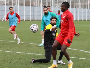 Sivasspor ara vermeden Beşiktaş maçı hazırlıklarına başladı