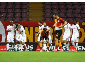 Galatasaray evinde 4 maçtır kazanamıyor