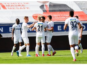 Süper Lig: Kasımpaşa: 3 - Aytemiz Alanyaspor: 0 (Maç sonucu)