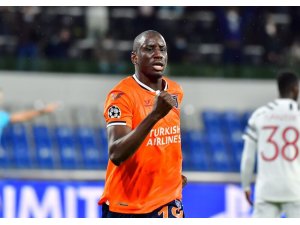 Demba Ba: "Oruç tutarsam oynamayacağımı söylemişlerdi"