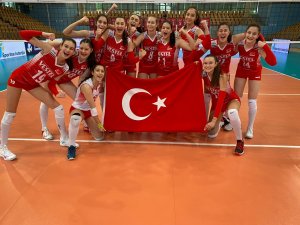 16 Yaş Altı Kız Voleybol Milli Takımı, Portekiz’i mağlup etti