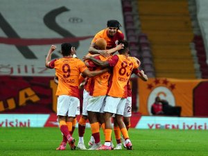 Galatasaray bu sezon ikinci derbisini kazandı