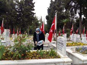 Şehit annesi Bedriye Hamlı: "Anneler Günü beni çok üzüyor"