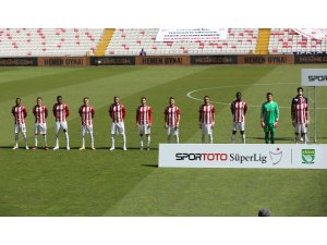 Sivasspor’da 3 futbolcu ceza sınırında!