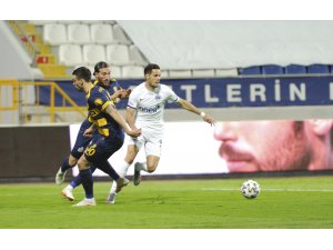 Süper Lig: Kasımpaşa: 2 - MKE Ankaragücü: 0 (İlk yarı)