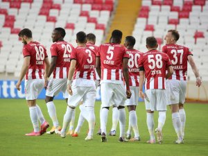 Sivasspor’da 10 futbolcunun sözleşmesi bitiyor!