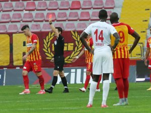 Kayserispor 7 kırmızı kart gördü