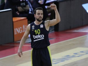 ING Basketbol Süper Ligi play-off: Pınar Karşıyaka: 62 - Fenerbahçe Beko: 67