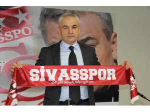 Rıza Çalımbay 1 yıl daha Sivasspor’da!