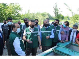 Bakan Pakdemirli son teknoloji akıllı sulama sistemini tanıttı