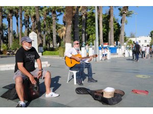 Bodrum Belediyesi sanatçılara destek olmaya devam ediyor