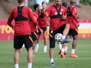 Galatasaray günü çift idmanla tamamladı