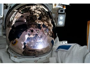 ISS’deki astronotlar uzay yürüyüşüne çıktı