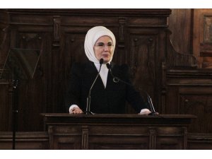 Emine Erdoğan: "Kültürün zayıfladığı yerde, ’biz’ duygusu mevzi kaybeder"