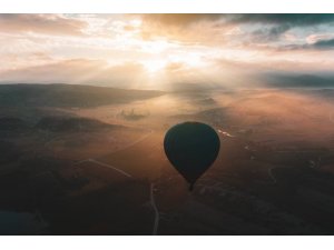 3 bin yıllık vadide sıcak hava balonları uçmaya başladı