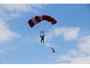 Elazığ’da SkyFest etkinliği renkli görüntüler oluşturdu