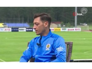 Mesut Özil: "İnşallah Pereira ile başarıya ulaşabiliriz"