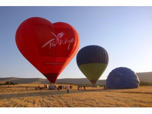 Göbeklitepe’de balon uçuşları başladı