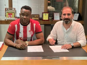 Leke Samson James resmen Sivasspor’da