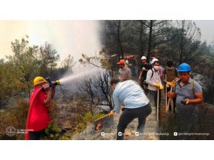 Bakan Özer’den, yangınla mücadeleye katılan öğretmenlere teşekkür