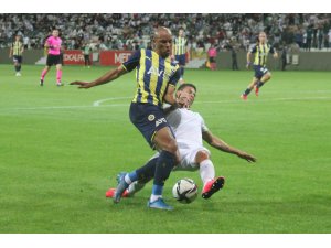 Giresunspor: 0 - Fenerbahçe: 2 (İlk yarı)