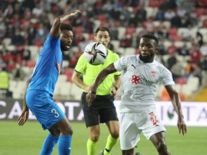 Avrupa Konferans Ligi: Sivasspor: 0 - Dinamo Batumi: 0 (İlk yarı)