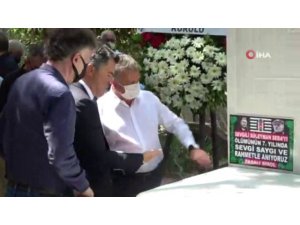 Süleyman Seba kabri başında anıldı