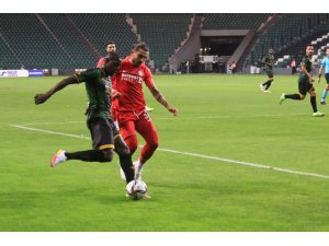 TFF 1. Lig: Kocaelispor: 0 - Ümraniyespor: 3 (Maç sonucu)