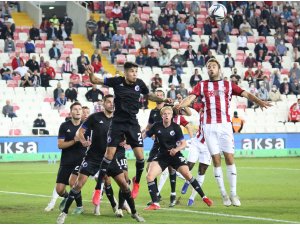 UEFA Avrupa Konferans Ligi: Sivasspor: 1 - Kopenhag: 2 (Maç sonucu)