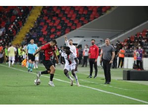 Süper Lig: Gaziantep FK: 0 - Beşiktaş: 0 (Maç sonucu)