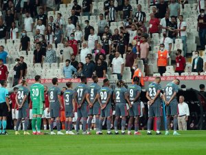 Beşiktaş’ta yeni transferler Teixeira ve Batshuayi 11’de