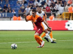 Süper Lig: Kasımpaşa: 1 - Galatasaray: 2 (İlk yarı)