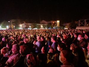 Zafer Bayramı’nda Musa Eroğlu konserinde meydan doldu taştı