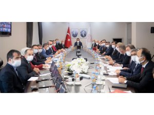 Bakan Özer, 81 İl Milli Eğitim Müdürü ile toplandı