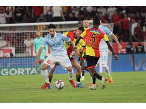 Süper Lig: Göztepe: 2 - Medipol Başakşehir: 1 (Maç sonucu)