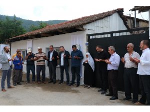 Selde evi yıkılan Fatma Teyze’nin yüzü güldü