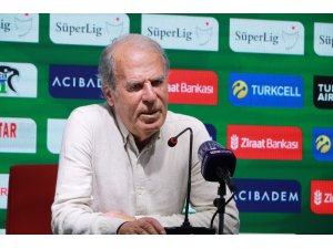 Mustafa Denizli: “Bu sevincin yanında Rize adına bir burukluğum var”